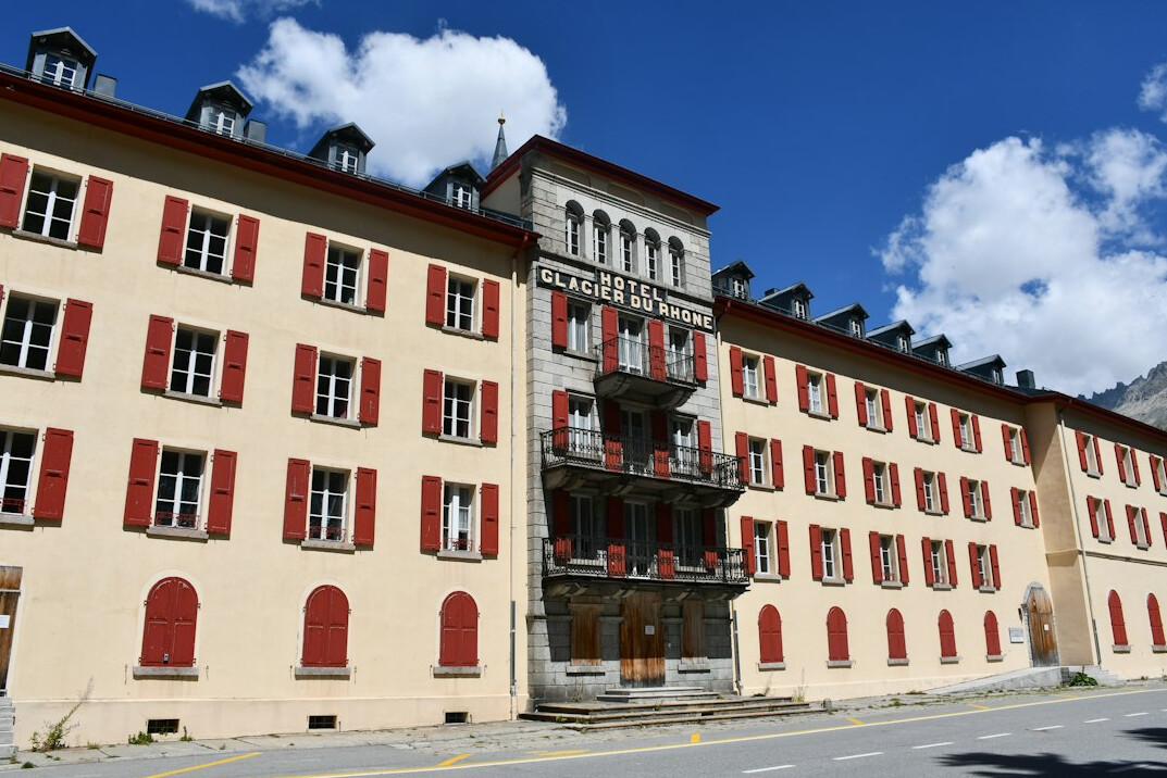 swiss archives building
